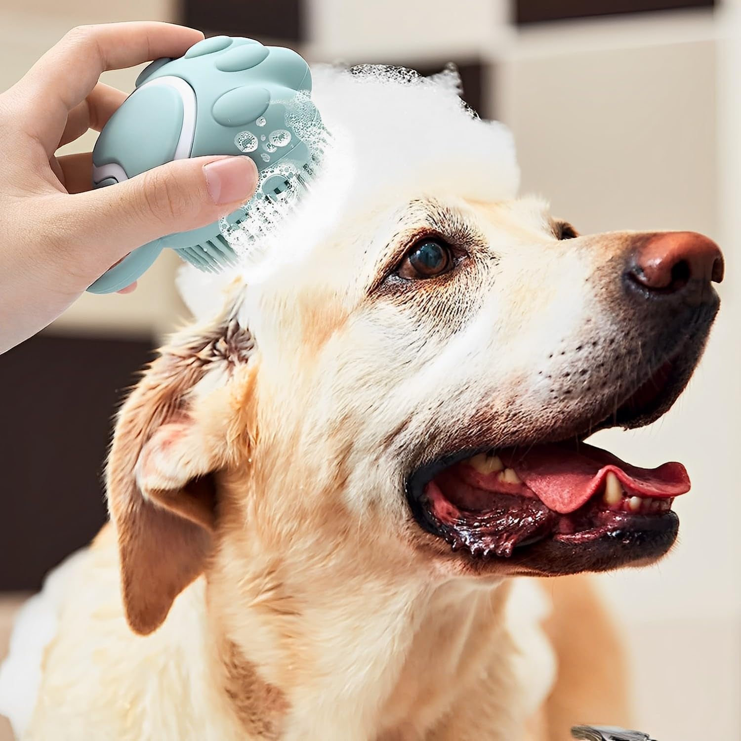 Silicone Pet Grooming Brush with Shampoo Dispenser - Soft Dog Bath Brush & Massage Comb for Easy Fur Cleaning - Blue